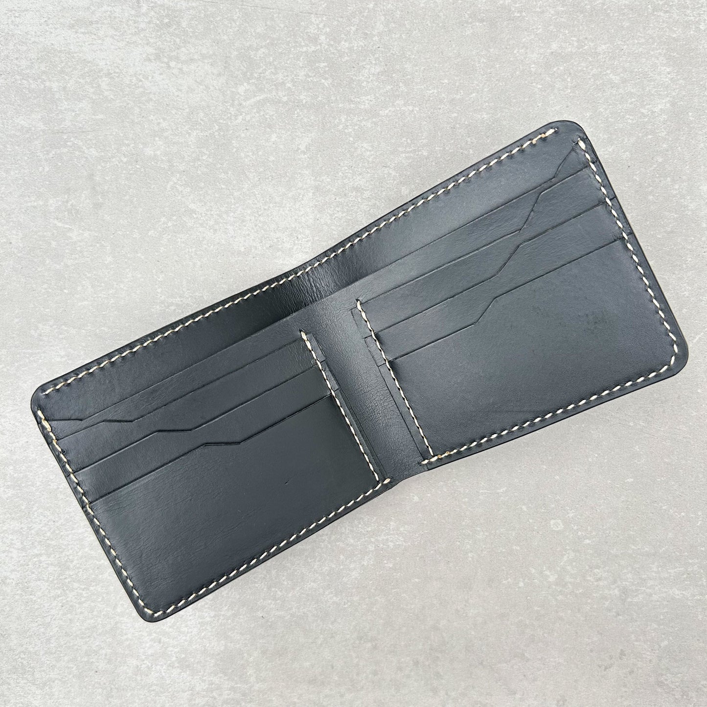 Classic Bifold Wallet - Black
