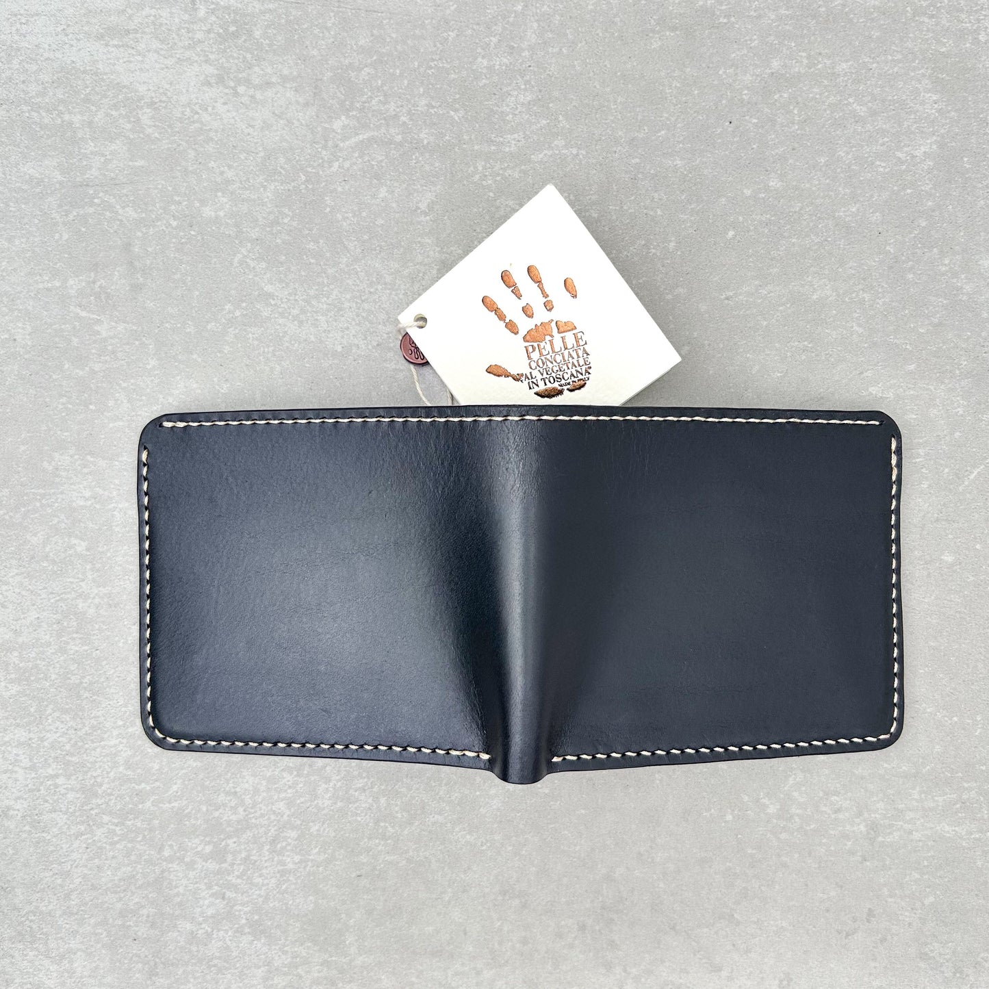 Classic Bifold Wallet - Black