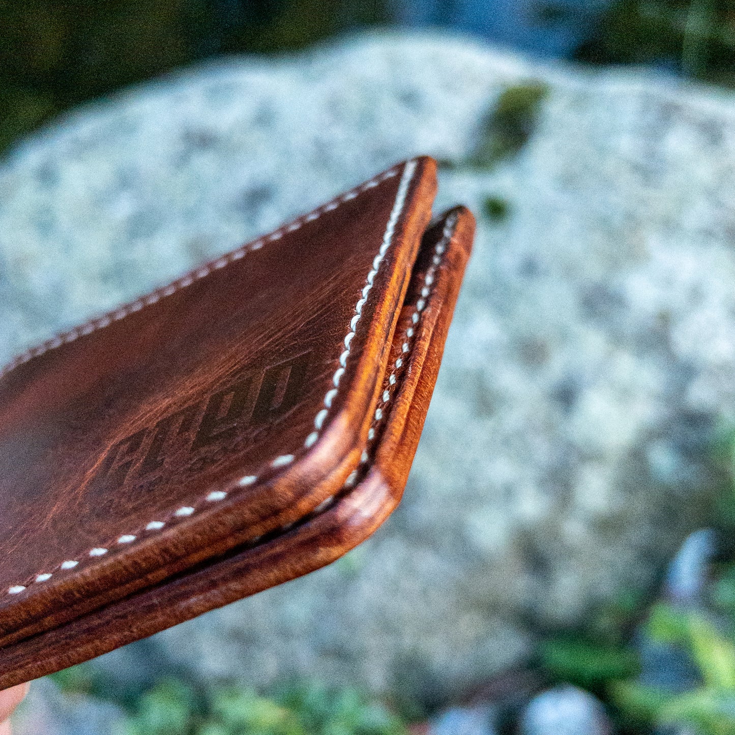 Classic Bifold Wallet - Waxy Brown